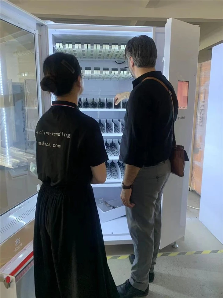 Snack Vending Machine Dispenser